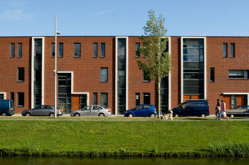 2011_wk22_woningcorporaties bouwen minder2